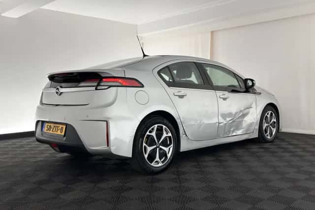 Opel Ampera (2013) thumbnail 6
