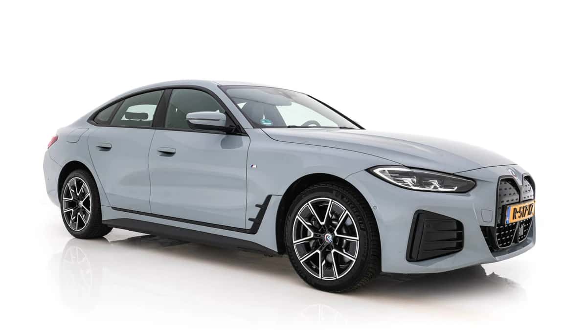 BMW i4 — foto 1