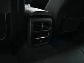 BMW i4 thumbnail 29
