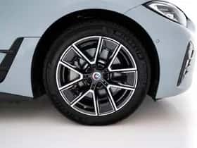 BMW i4 thumbnail 33