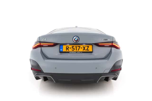 BMW i4 (2022) thumbnail 6