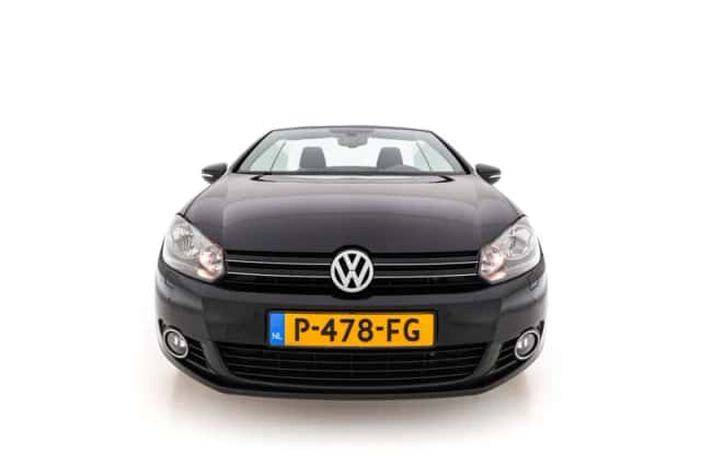Volkswagen Golf (2015) thumbnail 3