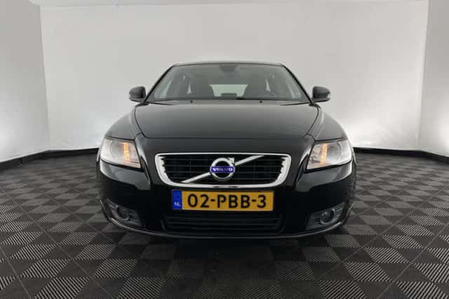 Volvo V50 (2011) thumbnail 3
