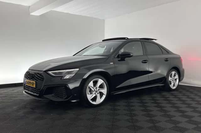 Audi A3 (2023) thumbnail 4