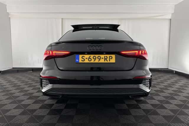 Audi A3 (2023) thumbnail 6