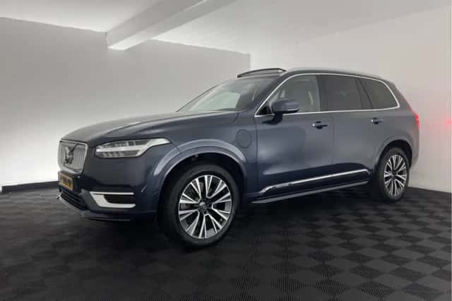 Volvo XC90 (2021) thumbnail 4