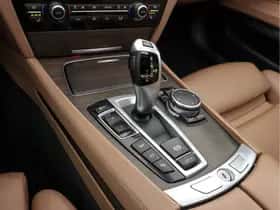 BMW 7-Serie (2015) thumbnail 13