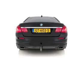 BMW 7-Serie (2015) thumbnail 6