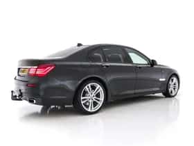 BMW 7-Serie (2015) thumbnail 7