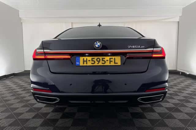 BMW 7-Serie (2020) thumbnail 6