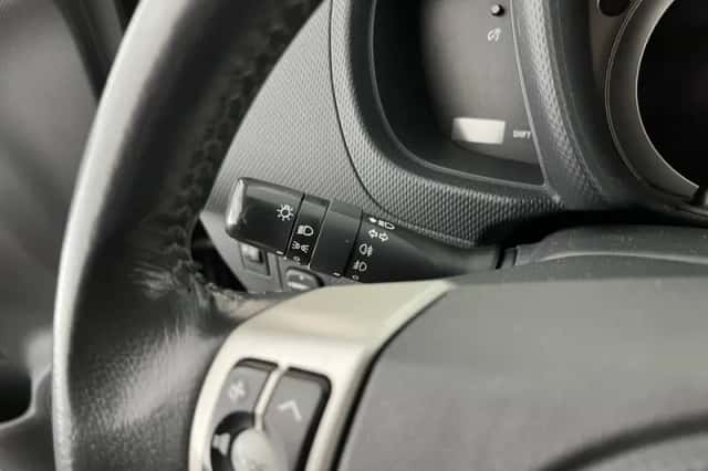 Toyota Urban cruiser (2010) thumbnail 21