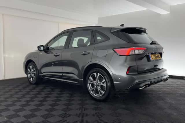 Ford Kuga (2021) thumbnail 5