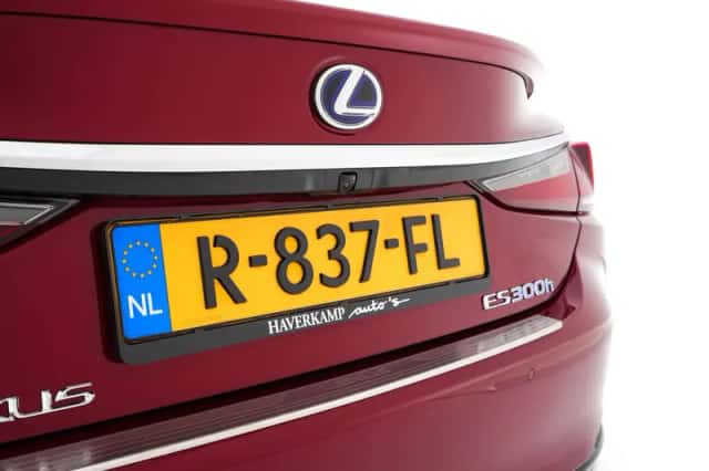 Lexus ES (2022) thumbnail 28