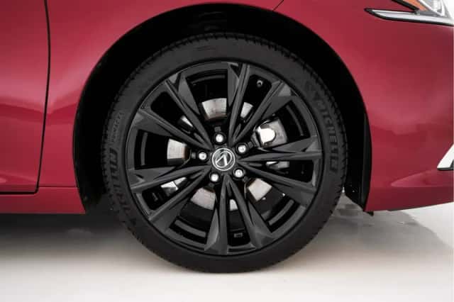 Lexus ES (2022) thumbnail 30