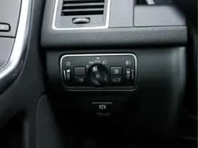 Volvo XC60 (2015) thumbnail 19