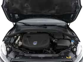 Volvo XC60 (2015) thumbnail 23