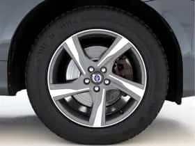 Volvo XC60 (2015) thumbnail 24