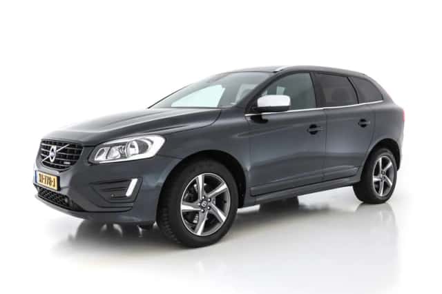Volvo XC60 (2015) thumbnail 4