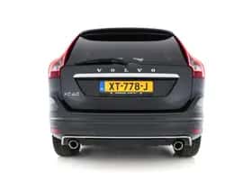 Volvo XC60 (2015) thumbnail 6