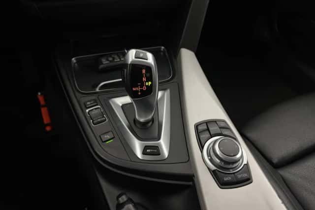 BMW 3-Serie (2016) thumbnail 18