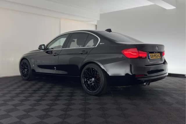 BMW 3-Serie (2016) thumbnail 5