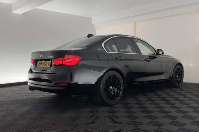 BMW 3-Serie (2016) thumbnail 7