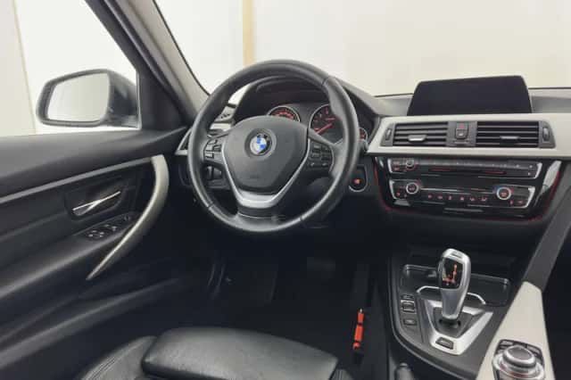 BMW 3-Serie (2016) thumbnail 8