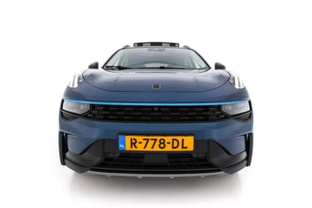 Lynk & Co 01 (2022) thumbnail 3