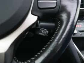 Lexus IS thumbnail 19