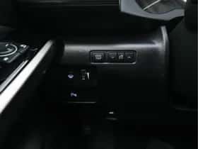 Lexus IS thumbnail 21