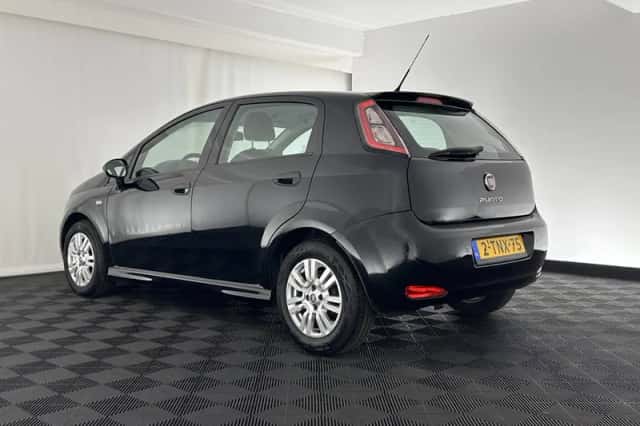 Fiat Punto (2014) thumbnail 4