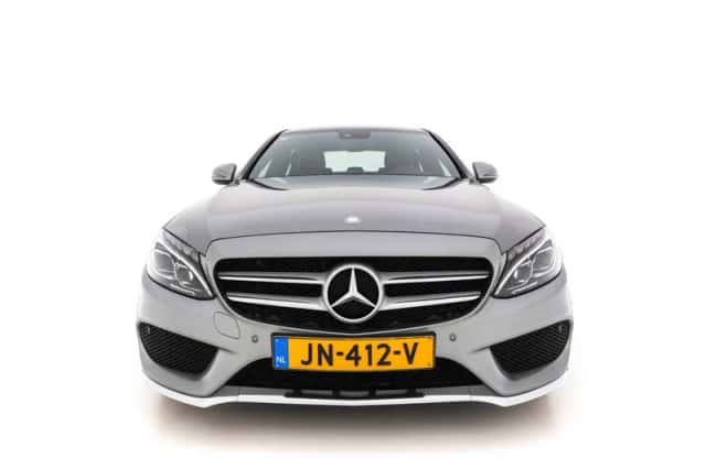 Mercedes-Benz C-Klasse (2016) thumbnail 3