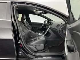 Volvo V60 (2018) thumbnail 13