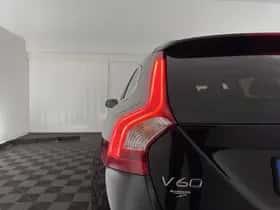 Volvo V60 (2018) thumbnail 24