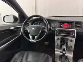 Volvo V60 (2018) thumbnail 8