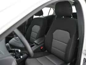 Mercedes-Benz GLA (2014) thumbnail 10