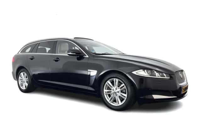 Jaguar XF (2013) thumbnail 1