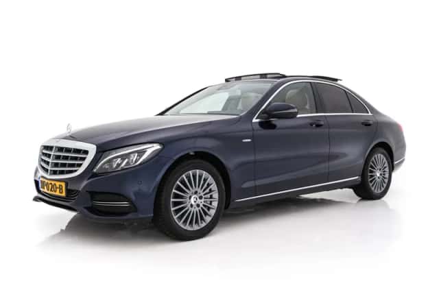 Mercedes-Benz C-Klasse (2015) thumbnail 4