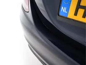 Mercedes-Benz C-Klasse (2015) thumbnail 38