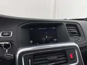 Volvo V60 (2016) thumbnail 14