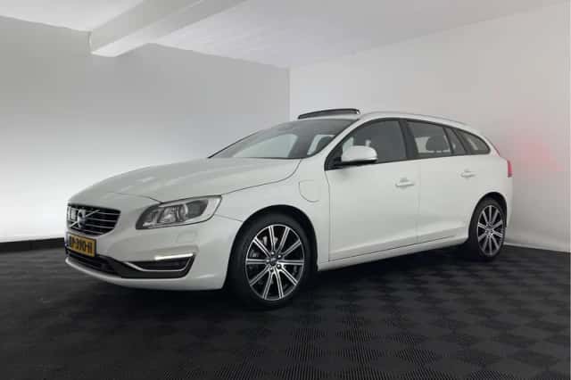 Volvo V60 (2016) thumbnail 4