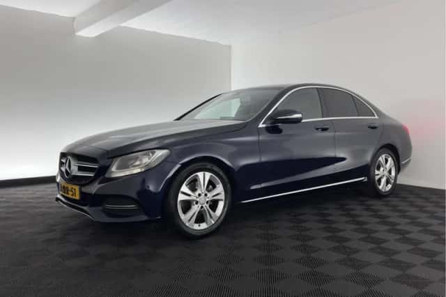 Mercedes-Benz C-Klasse (2015) thumbnail 3