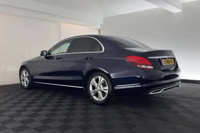 Mercedes-Benz C-Klasse (2015) thumbnail 4