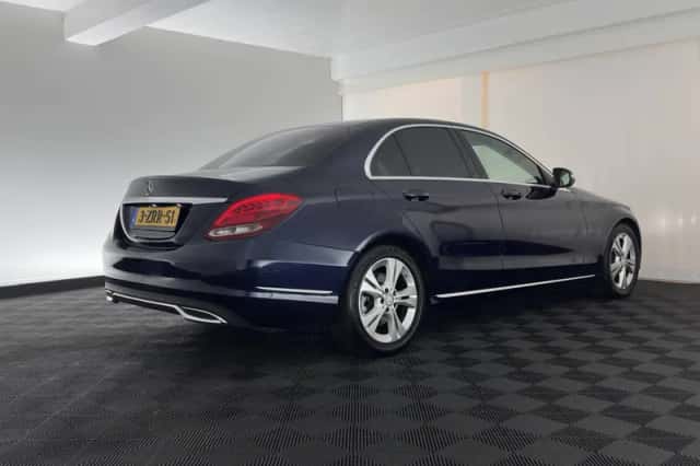 Mercedes-Benz C-Klasse (2015) thumbnail 6