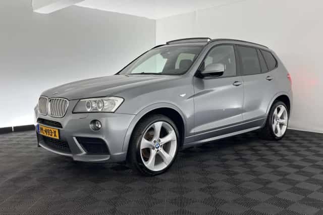 BMW X3 (2013) thumbnail 4