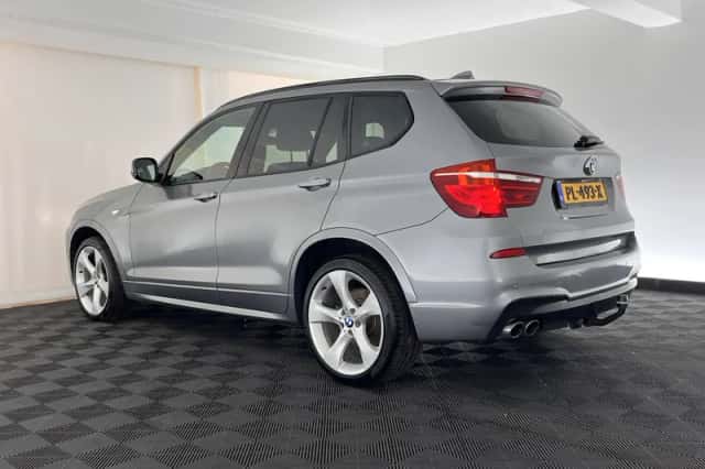 BMW X3 (2013) thumbnail 5