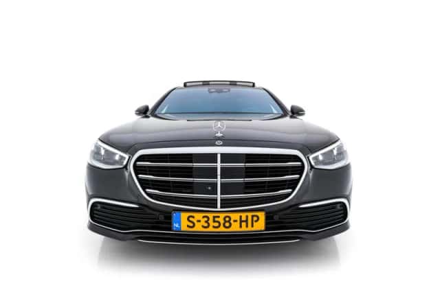 Mercedes-Benz S-Klasse (2023) thumbnail 3