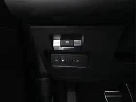 Land Rover Discovery Sport (2021) thumbnail 24