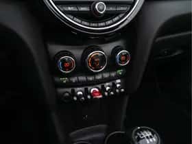 MINI Cooper (2019) thumbnail 17