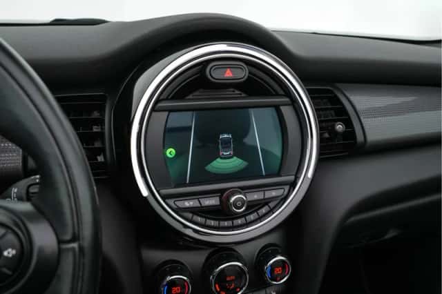 MINI Cooper (2019) thumbnail 19